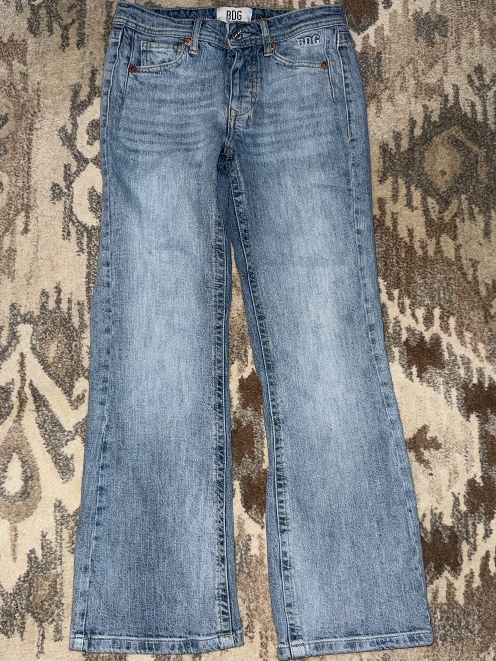 BDG Straight Leg Jeans 28